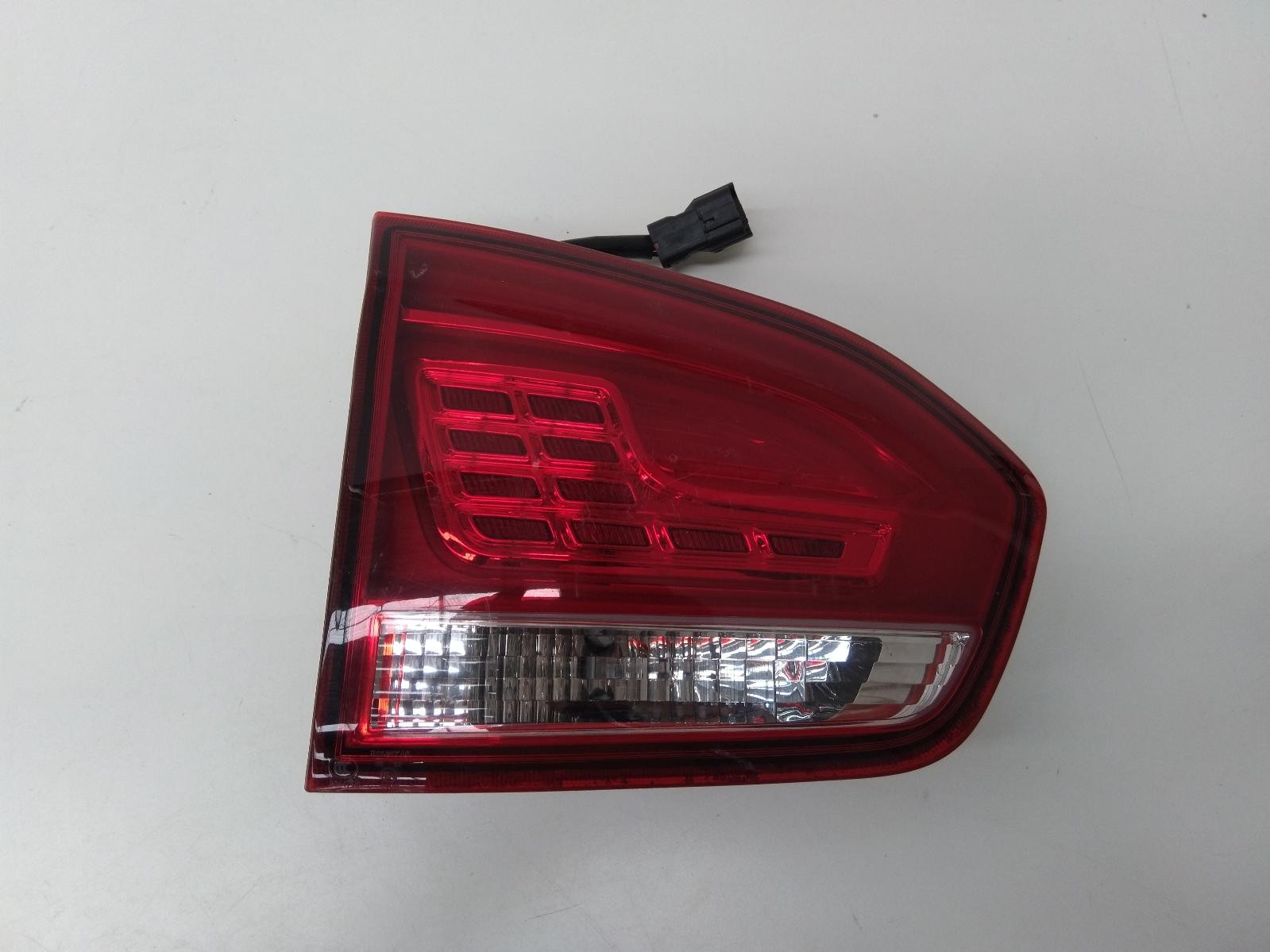LDV G10 VAN 04/2015-08/2022 LEFT SIDE REAR GARNISH TAILGATE LAMP WAGON