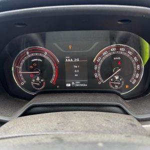 LDV T60 SK8C 07/2017-07/2021 INSTRUMENT CLUSTER 2.8L DIESEL 290382KM