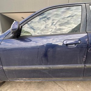 MAZDA 323 BJ 09/1998-12/2003 LEFT FRONT DOOR WINDOW GREEN TINT