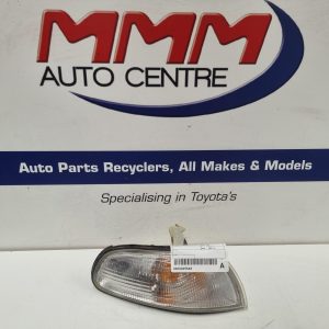 MAZDA 626 RIGHT INDICATOR/FOG/SIDE CORNER LIGHT, GE, 01/92-08/97 8BGF51060 92 93