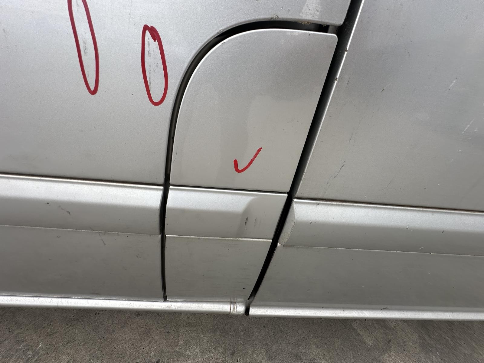 MERCEDES VIANO 639 07/2005-12/2014 FUEL FLAP
