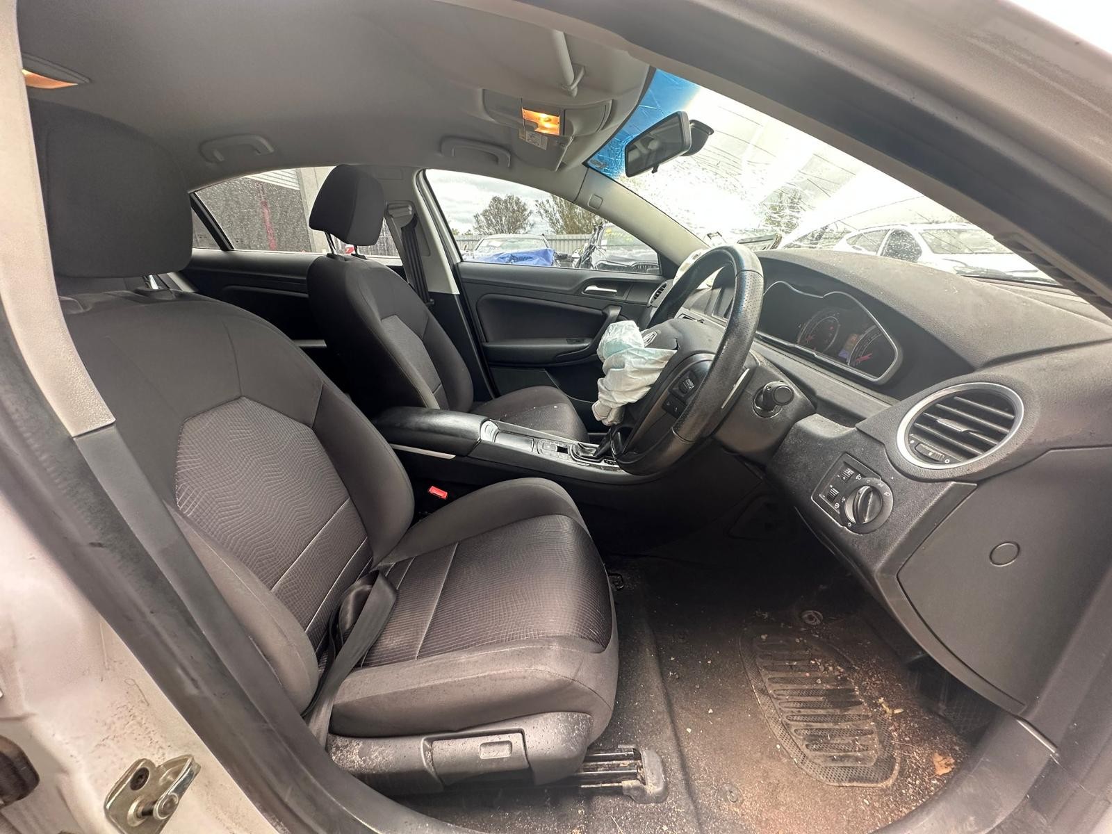 MG MG6 IP2X 04/2013-10/2019 RIGHT FRONT DOOR TRIM - Image 7