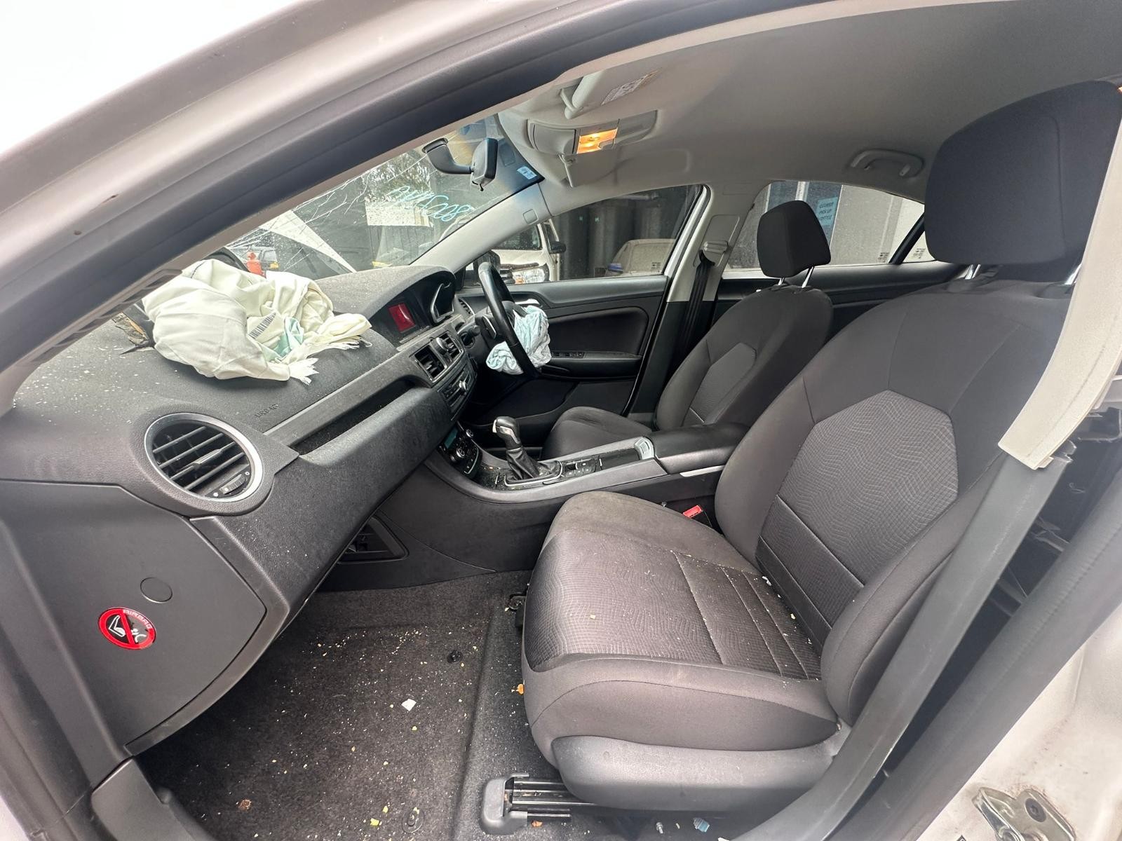MG MG6 IP2X 04/2013-10/2019 RIGHT FRONT DOOR TRIM - Image 8
