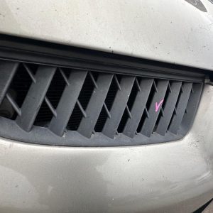 MITSUBISHI GRANDIS BA 04/2004-03/2010 RIGHT SIDE GRILLE