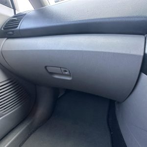 MITSUBISHI GRANDIS BA 06/2004-03/2010 GLOVE BOX