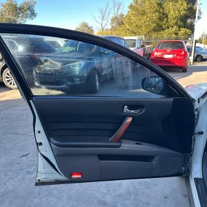 NISSAN MAXIMA J31 02/2002-05/2009 LEFT FRONT DOOR TRIM BLACK LEATHER