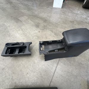 SUZUKI KIZASHI FR 12/2009-01/2017 CONSOLE LID