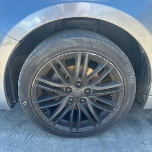SUZUKI KIZASHI FR 12/2009-01/2017 LEFT FRONT WHEEL ALLOY FACTORY 18X8IN SPORT
