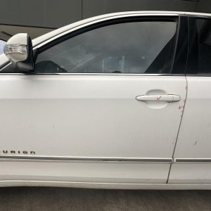 TOYOTA AURION GSV40R 10/2006-08/2009 LEFT FRONT OUTER DOOR HANDLE WHITE
