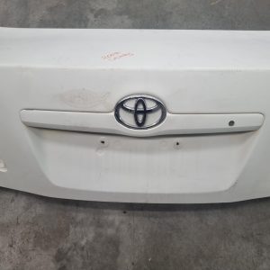 TOYOTA CAMRY ACV40 06/06-11/11 REAR CENTRE BOOTLID GARNISH