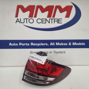TOYOTA ESTIMA RIGHT TAILLIGHT XR30/XR40, RED/CLEAR, LENS# 28-169, 03-06 (IMPORT)