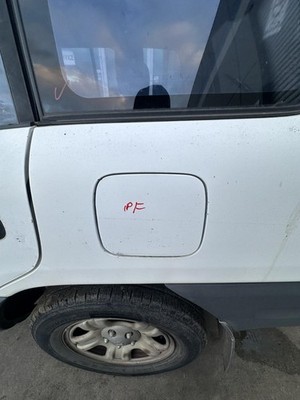TOYOTA RAV4 SXA1R 07/1994-06/2000 FUEL DOOR