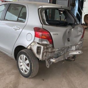 TOYOTA YARIS 10/2005-12/2016 HATCHBACK HIGH LEVEL STOPLIGHT, NCP9