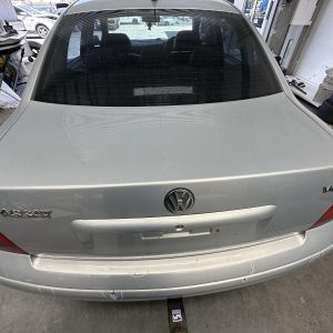 VOLKSWAGEN PASSAT 3B/GP 03/1997-02/2001 BOOTLID SEDAN