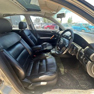 VOLKSWAGEN PASSAT 3B/GP 03/1997-11/2005 RIGHT FRONT SEAT BLACK LEATHER