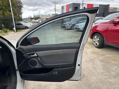 HOLDEN COMMODORE VE 08/2007-05/2013 LEFT FRONT DOOR LOCK MECHANISM 92236015 - Image 13