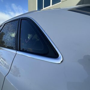 AUDI Q3 8U 03/2012-12/2018 LEFT REAR SIDE GLASS