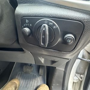 FORD ECOSPORT BK 11/2013-10/2017 HEADLAMP SWITCH ON DASH
