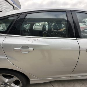 FORD FOCUS LW 05/2011-08/2015 RIGHT REAR OUTER DOOR HANDLE SILVER