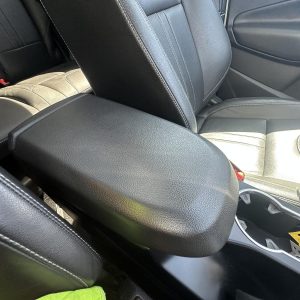 FORD KUGA TF 11/2012-09/2016 CONSOLE