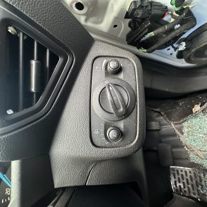FORD KUGA TF 11/2012-09/2016 HEADLIGHT CONTROLS