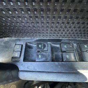 HOLDEN CAPTIVA 7 CG 01/2014-06/2018 RIGHT FRONT MASTER SWITCH VIN KL3C 20987358