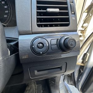 HOLDEN CAPTIVA CG 09/2006-02/2011 HEADLAMP SWITCH