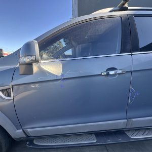 HOLDEN CAPTIVA CG 09/2006-02/2011 LEFT FRONT DOOR WINDOW