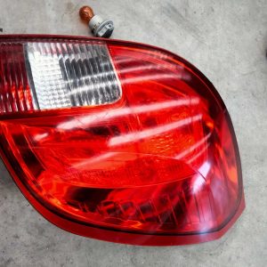 HOLDEN CAPTIVA LEFT TAILLIGHT BUMPER REFLECTOR, CG, MAXX/CAPTIVA 5 (4TH VIN = D)