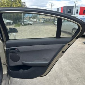HOLDEN COMMODORE VE 08/2006-05/2013 RIGHT REAR INNER DOOR HANDLE BLACK