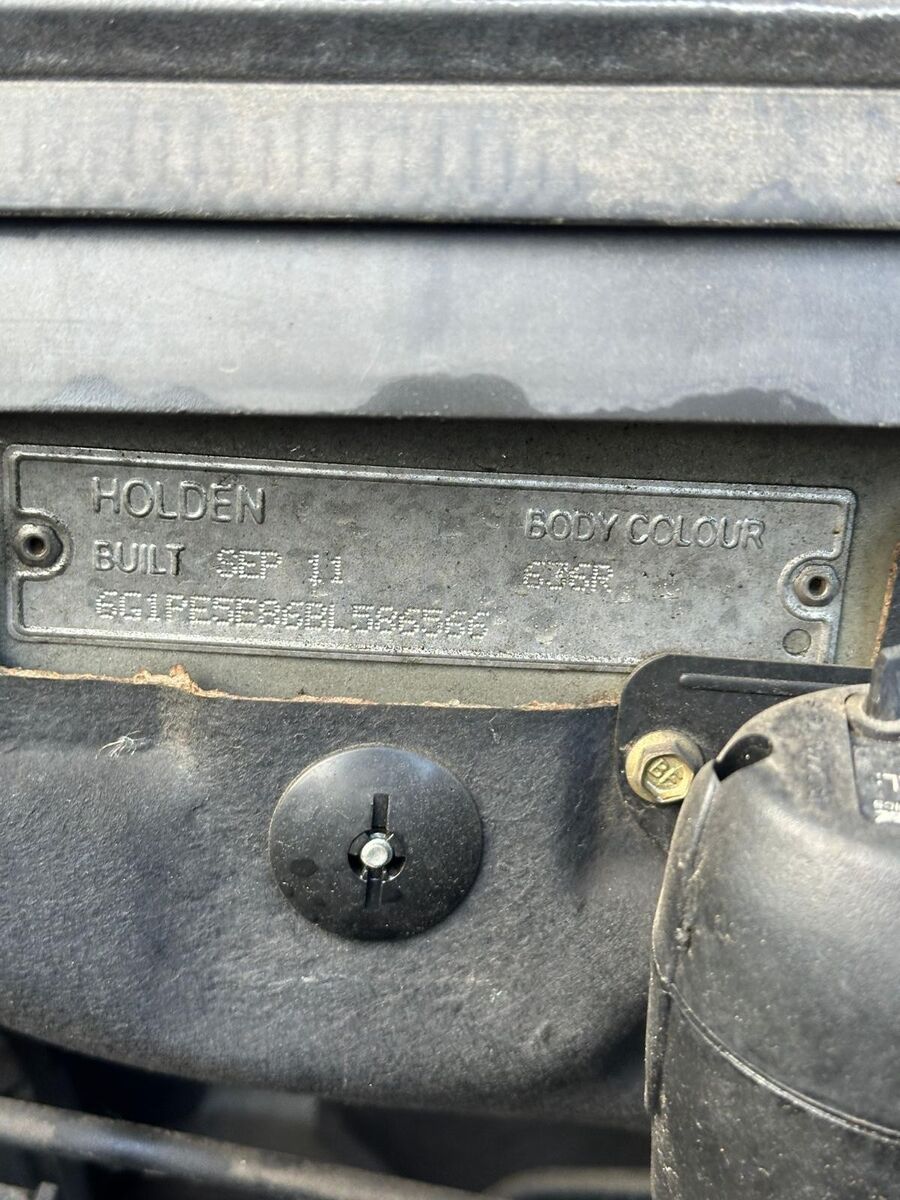 HOLDEN CRUZE JH 03/2011-01/2017 CENTRE COURTESY LIGHT - Image 13