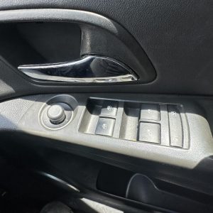 HOLDEN CRUZE JH 03/2011-01/2017 RIGHT FRONT MASTER SWITCH P/N 13310204