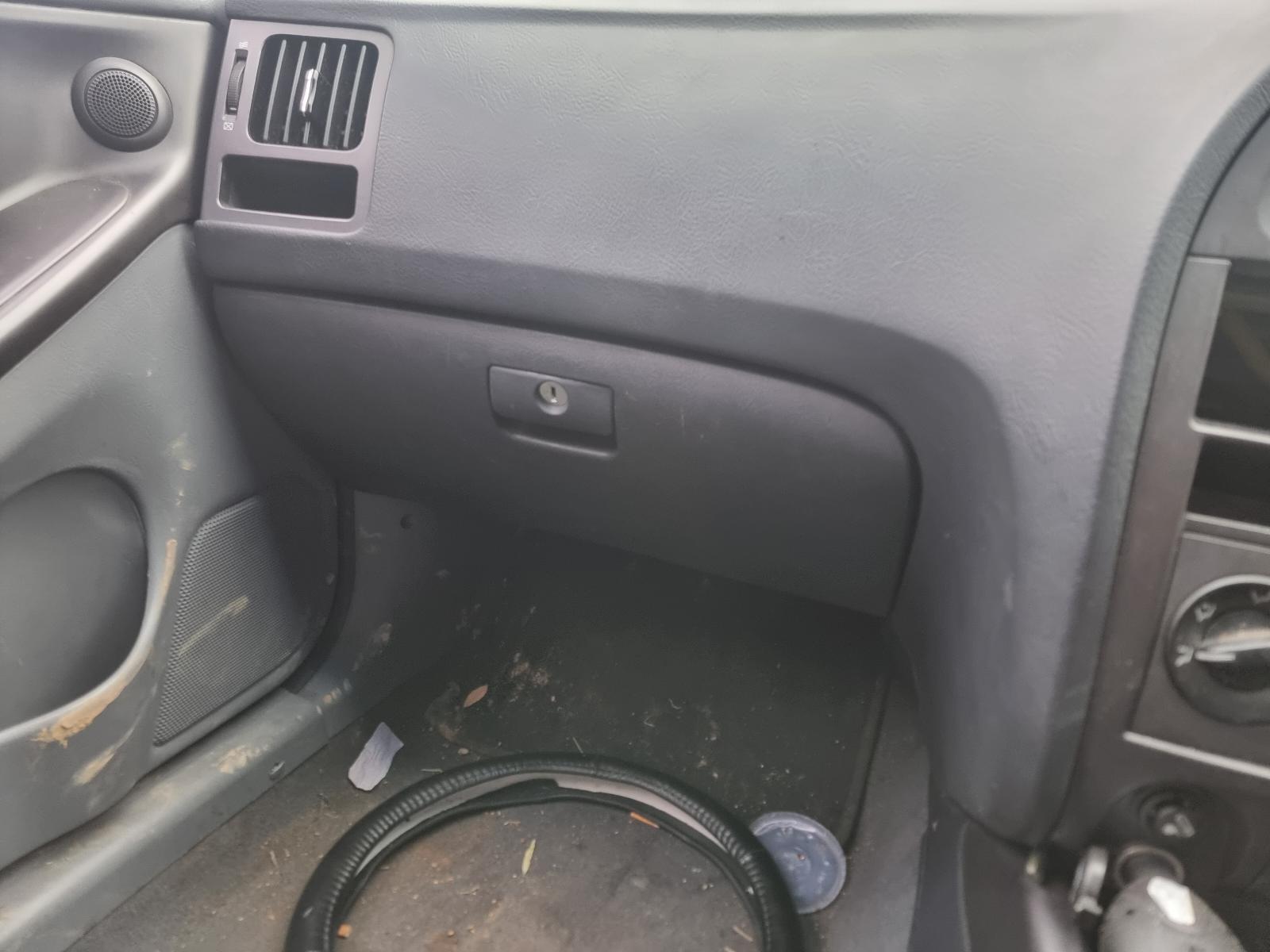 HYUNDAI ELANTRA 10/200307/2006 GLOVE BOX MMM Auto Centre