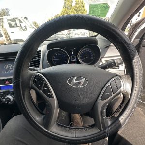 HYUNDAI I30 GD 03/2012-02/2017 STEERING WHEEL LEATHER