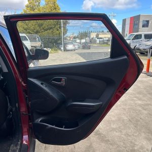 HYUNDAI IX35 LM SERIES 11/2009-01/2016 RIGHT REAR DOOR TRIM CLOTH FWD