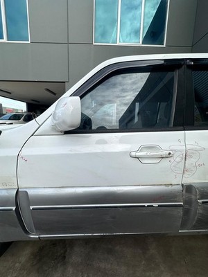HYUNDAI TERRACAN LEFT FRONT DOOR WINDOW HP, 11/01-12/07 01 02 03 04 05 06 07 - Image 9