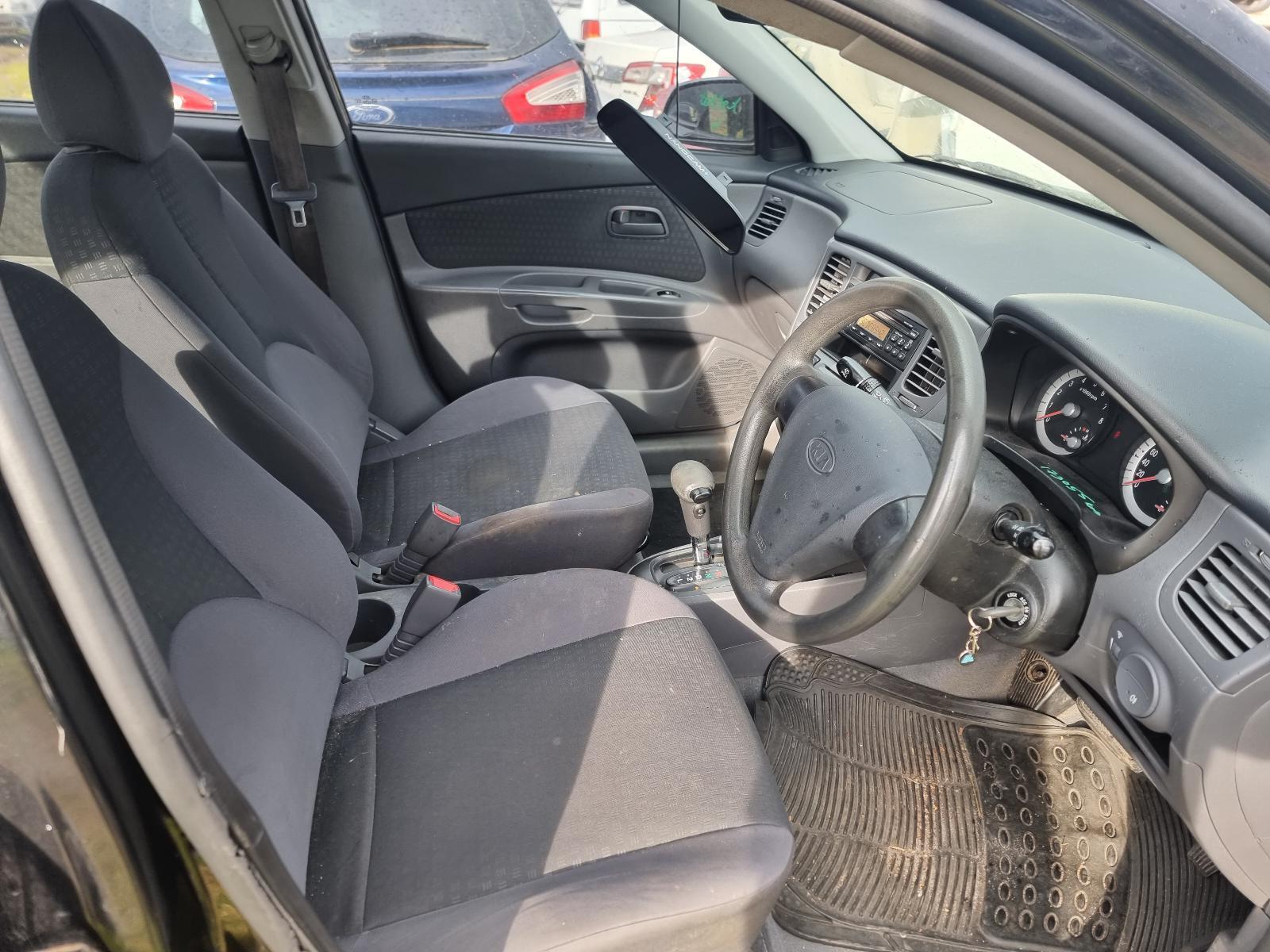 KIA RIO JB 08/2005-07/2011 LEFT FRONT SEAT - Image 6