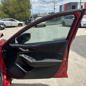 MAZDA 3 BM-BN 06/2013-02/2019 RIGHT FRONT DOOR WINDOW