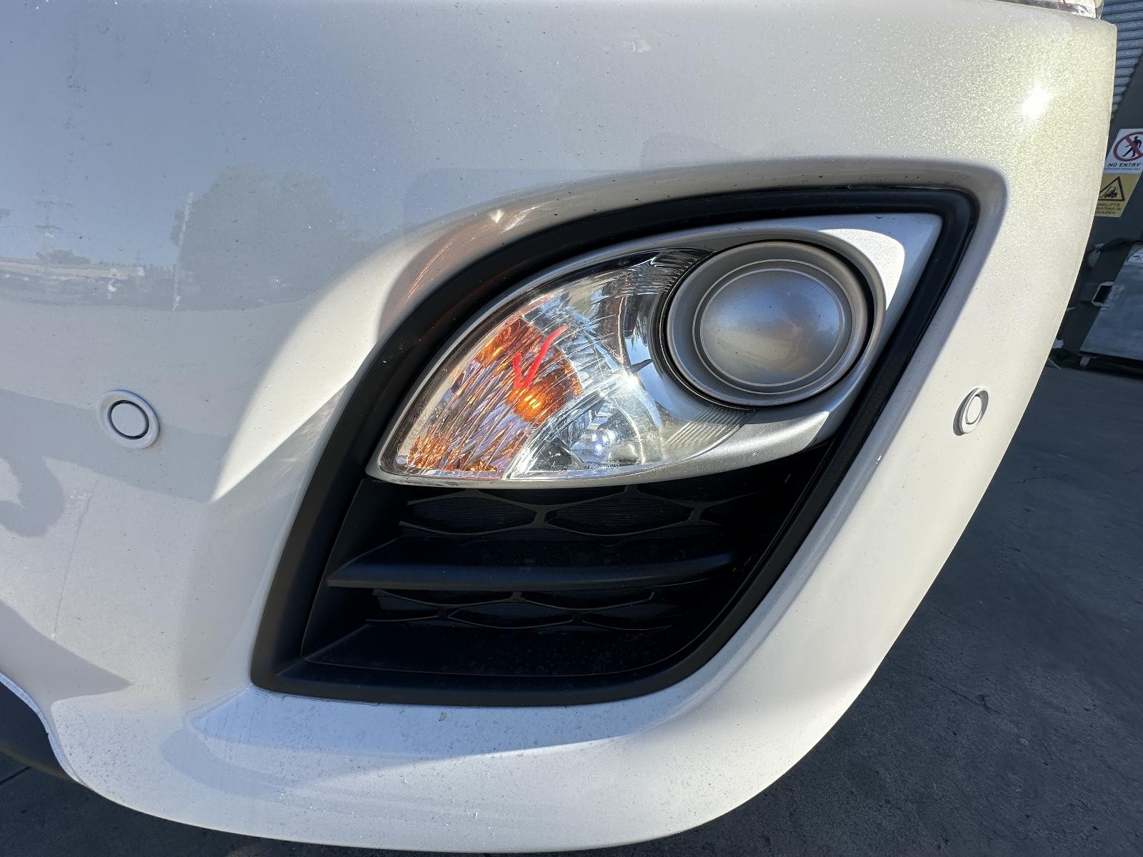 MAZDA CX7 ER 06/2009-02/2012 LEFT BUMPER FLASHER P/N EH6751070D