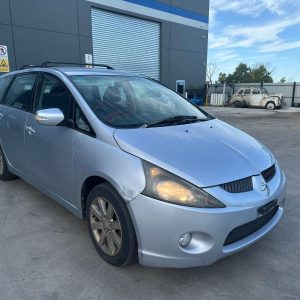 MITSUBISHI GRANDIS BA 04/2004-03/2010 RIGHT FRONT DOOR SHELL