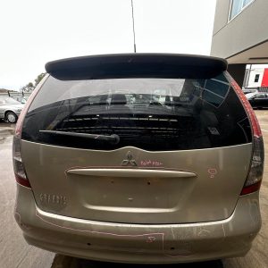 MITSUBISHI GRANDIS BA 06/2004-03/2010 TAILGATE HINGE PAIR