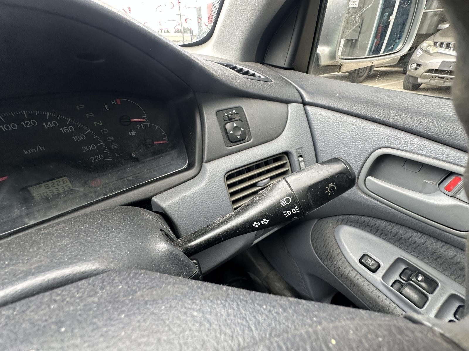 MITSUBISHI LANCER CG-CH 07/2002-12/2008 FLASHER SWITCH