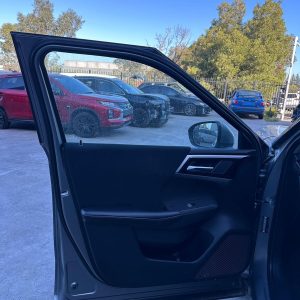 MITSUBISHI OUTLANDER ZM 08/2021-2026 LEFT FRONT INNER DOOR HANDLE