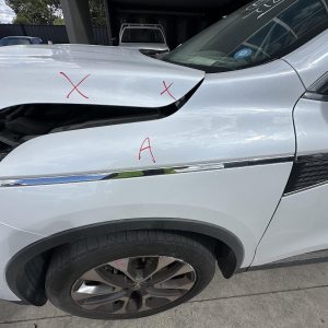 RENAULT KALEOS XZG 05/2016-05/2019 LEFT GUARD WITH METAL TYPE