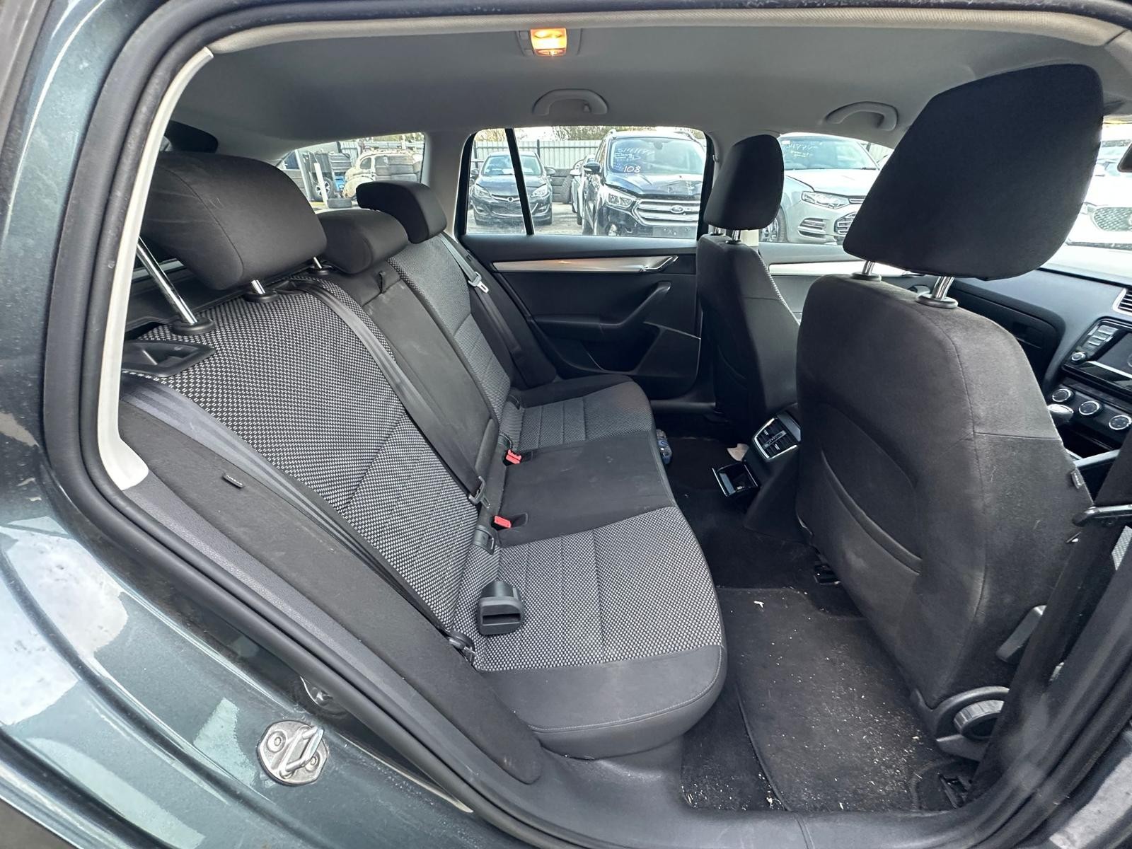 SKODA OCTAVIA NE 09/2013-09/2020 RIGHT FRONT DOOR SHELL WAGON - Image 10