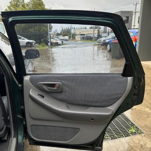 TOYOTA AVALON MCX10R 07/2000-06/2005 RIGHT REAR DOOR TRIM CLOTH