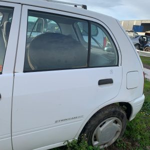 TOYOTA STARLET 03/1996-09/1999 LEFT REAR DOOR WINDOW EP91