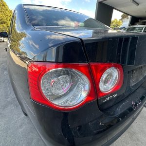 VOLKSWAGEN JETTA 1KM 02/2006-07/2011 LEFT SIDE REAR GARNISH