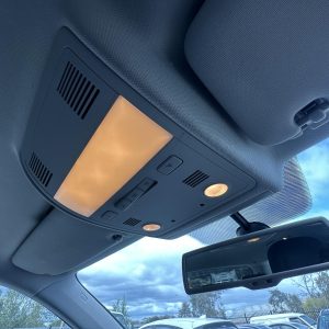 VOLKSWAGEN TOUAREG 7P 12/2010-04/2018 FRONT COURTESY LIGHT