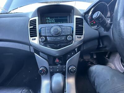 HOLDEN CRUZE JH 03/2011-01/2017 HEAD UNIT NON SAT NAV TYPE